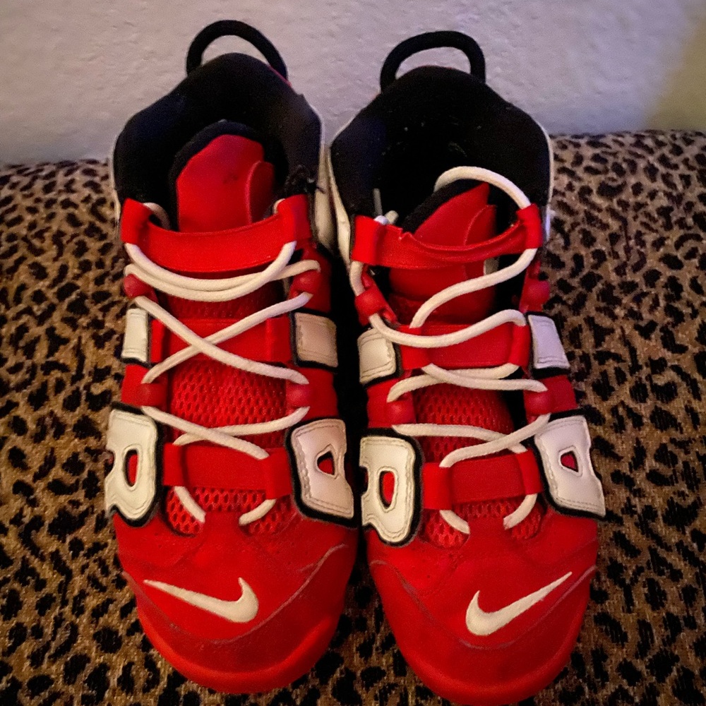 Nike - Picture 2 of 2